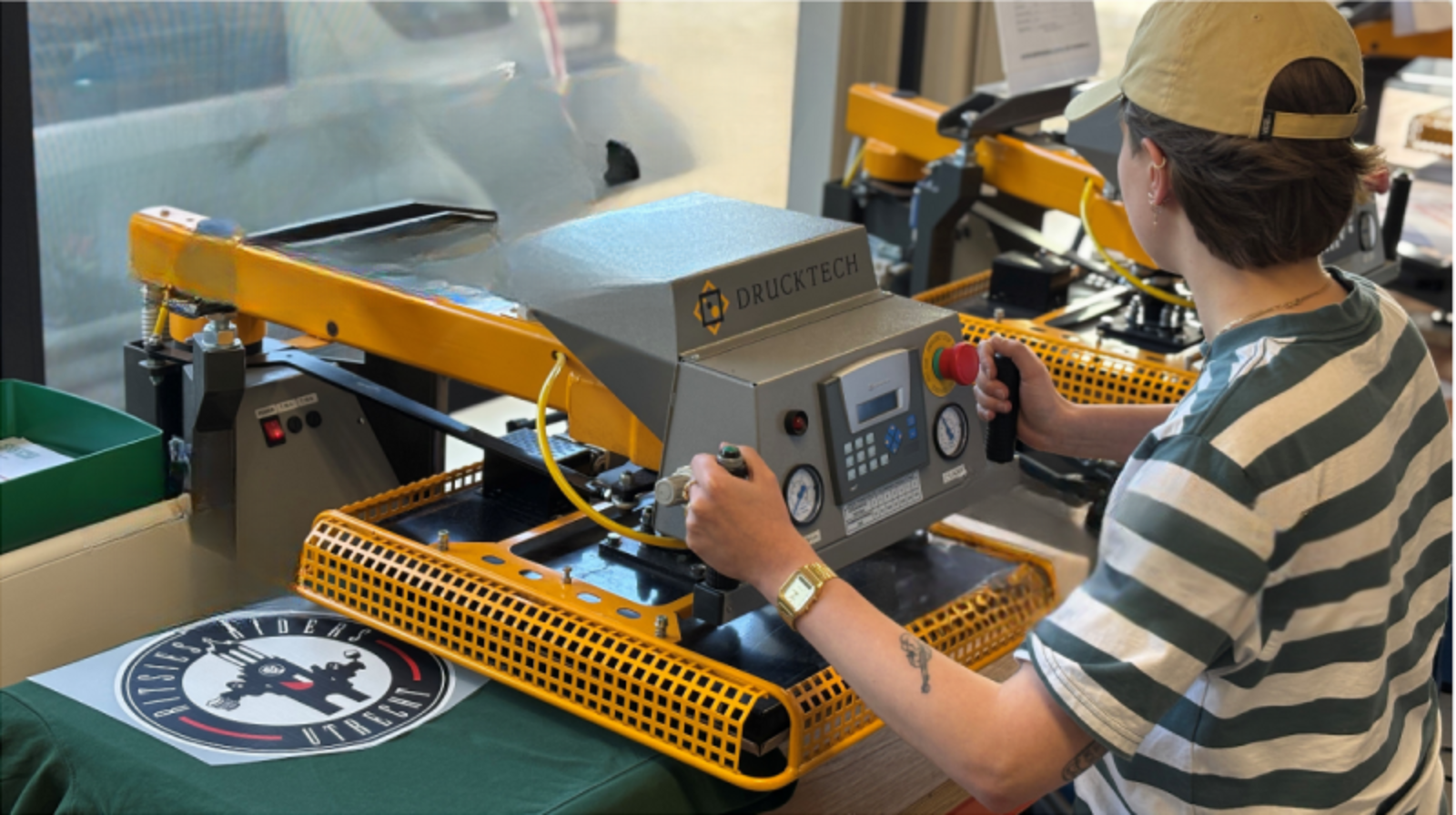 Architectuur, Gebouw, Fabriek, Persoon, Fabricage